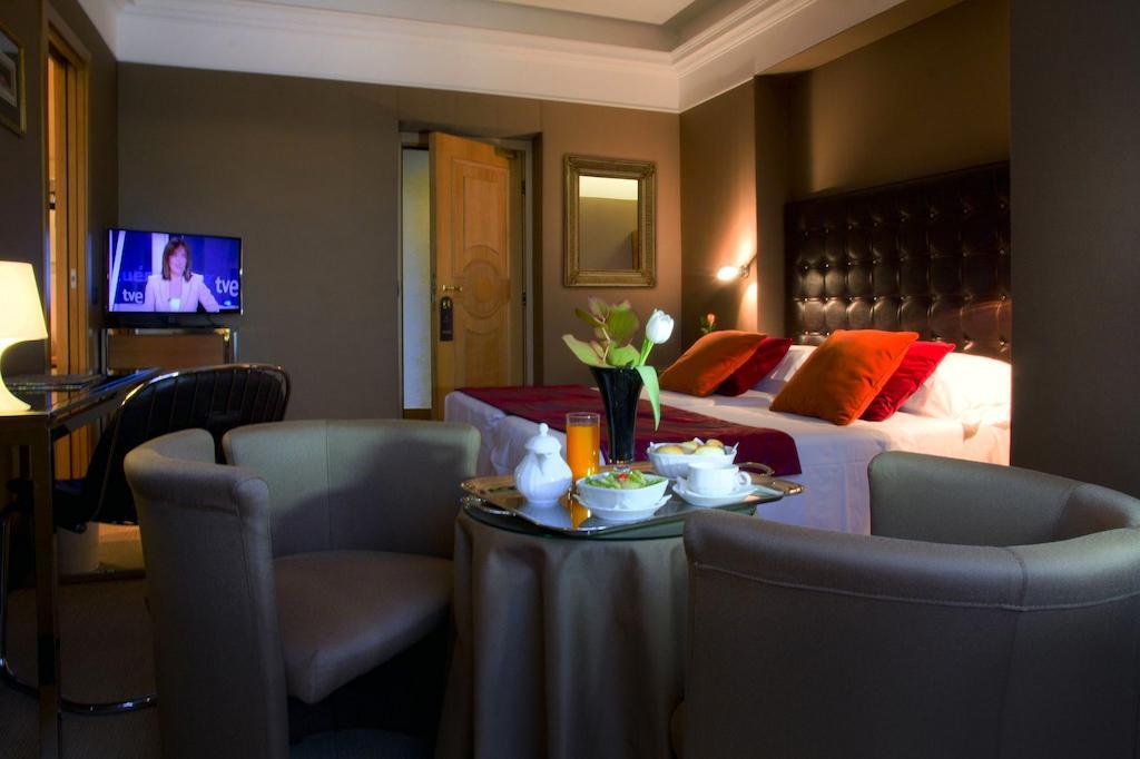 Chambre Double ou Lits Jumeaux Deluxe Supérieure