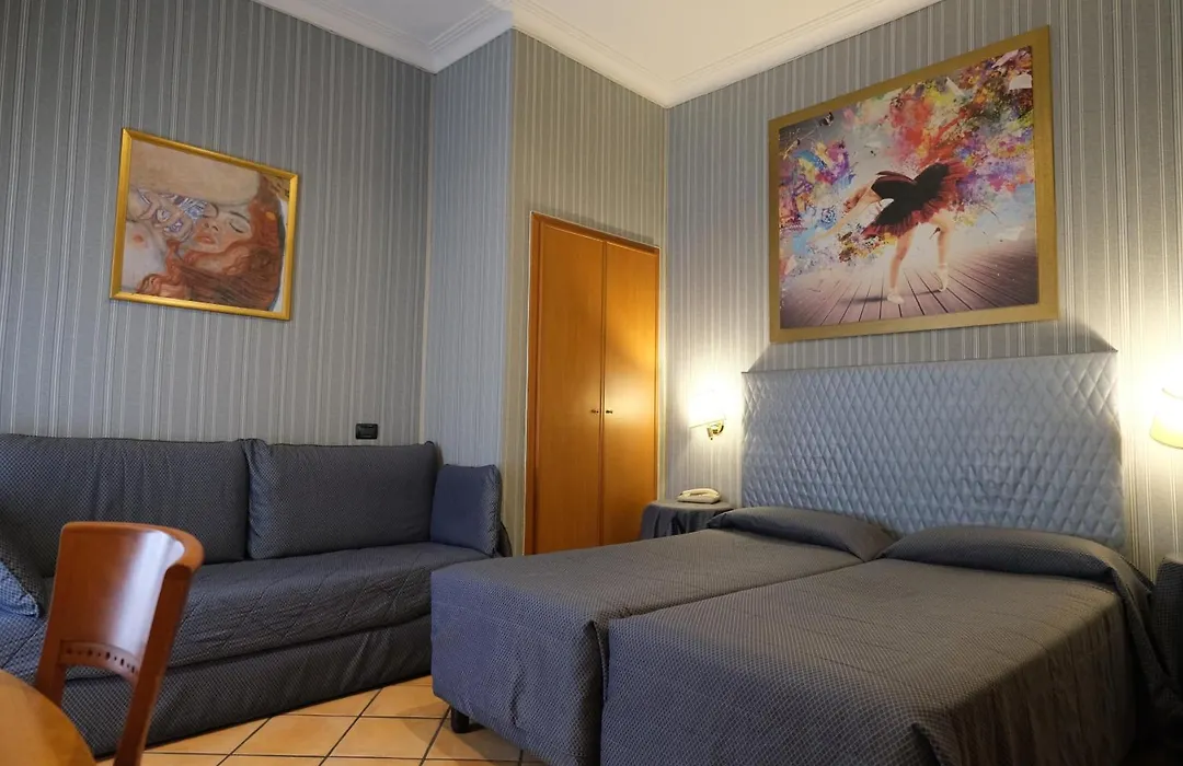 Hotel Lirico-1