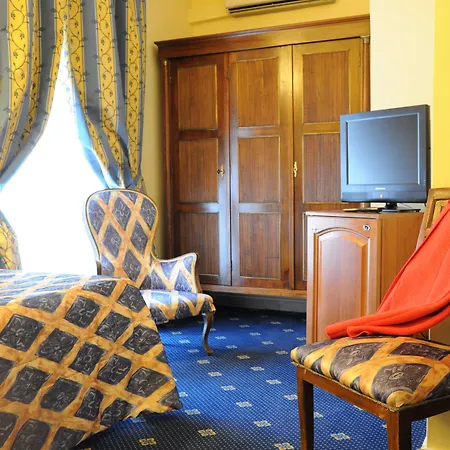 Hotel Napoleon-2