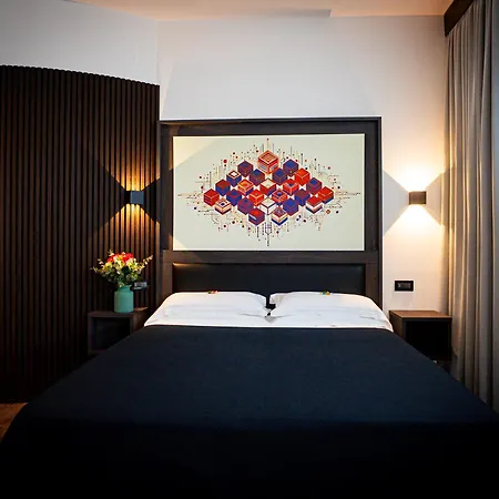 Twentyone Hotel-2